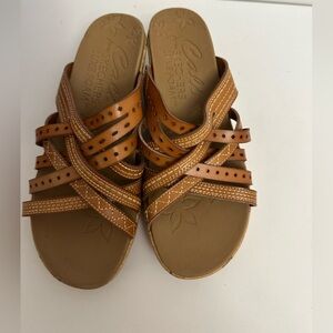 Skechers Tan Strappy Sandals